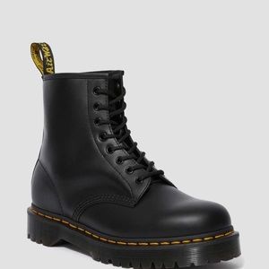 Dr. Marten 1460 Bex 8-eye Boot